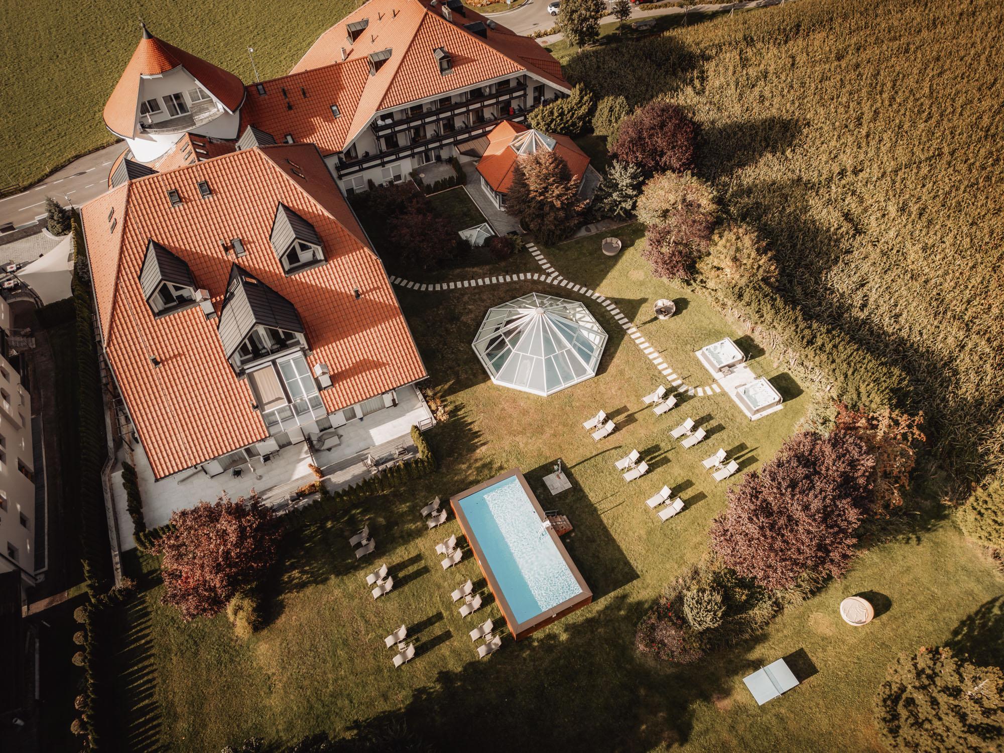 Hotel Montis - Active Nature Spa Брунико Экстерьер фото